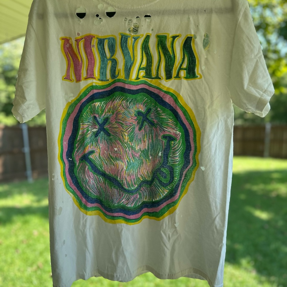 NIRVANA Distressed/Oversized Graphic Tee